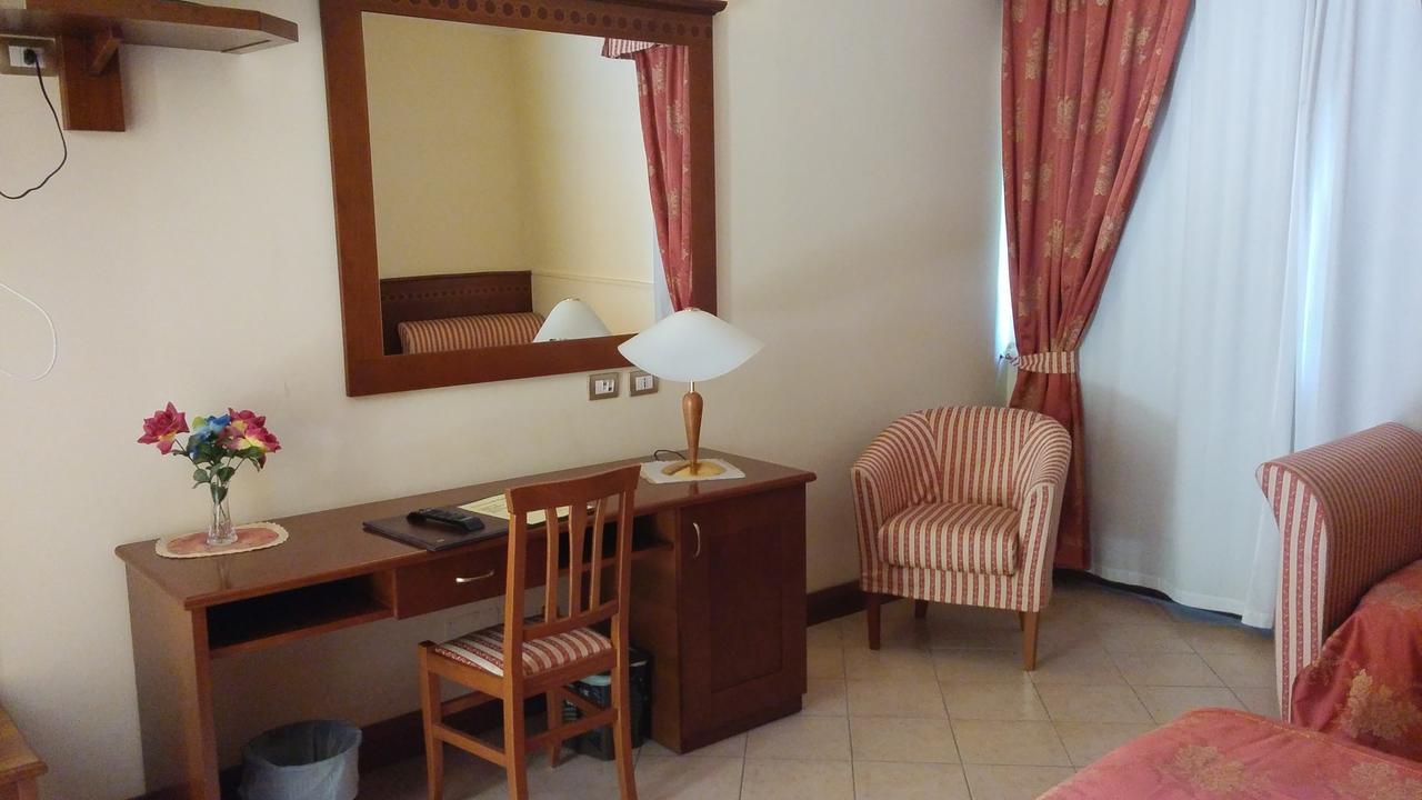 Hotel Turrita Arrone Exterior photo